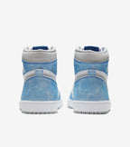 Air Jordan 1 Retro High OG Hyper Royal