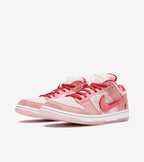 Nike SB Dunk Low StrangeLove Skateboards (Regular Box)